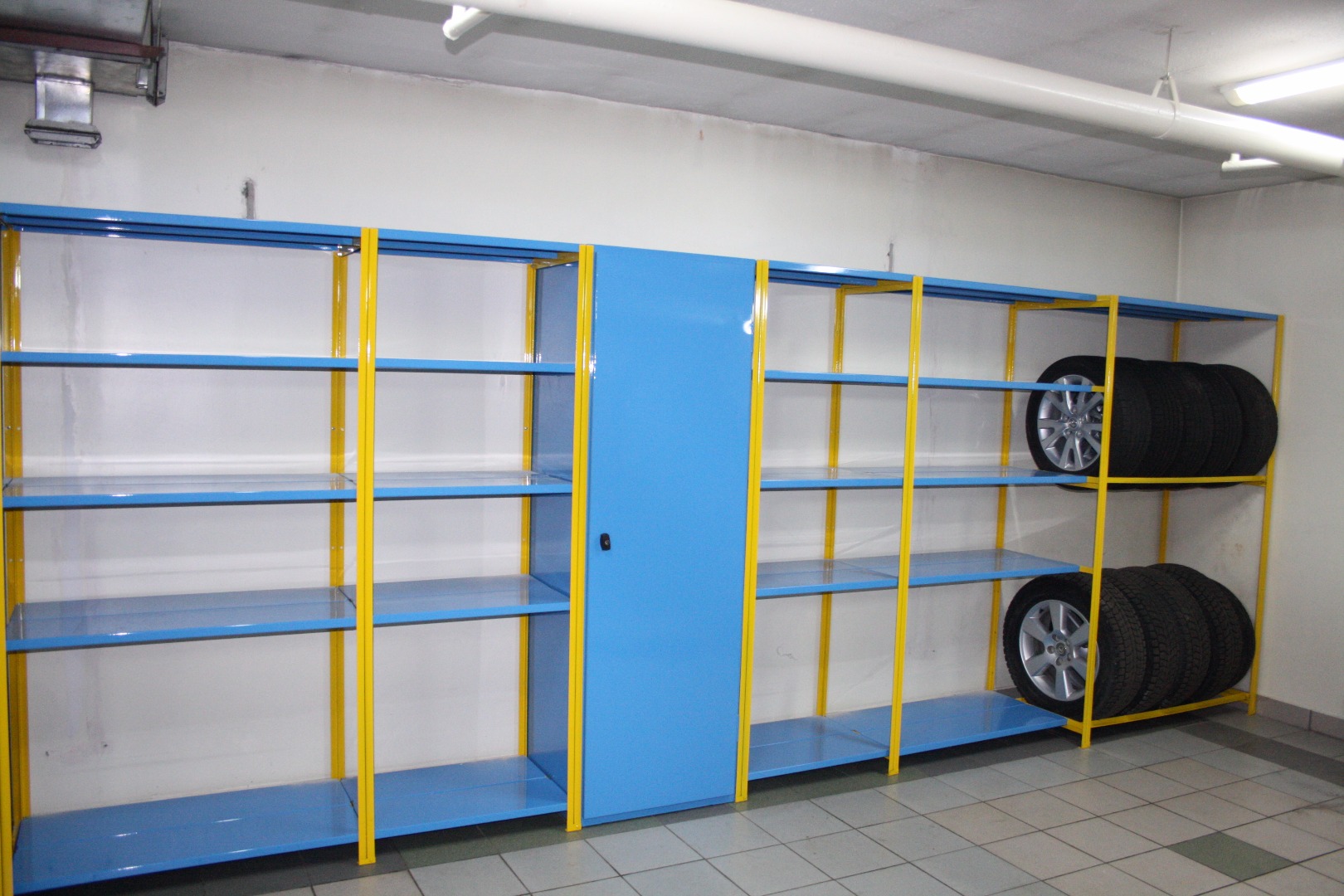 étagères pour garage
