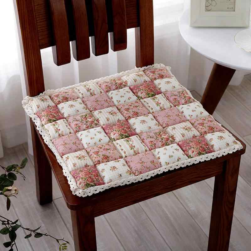 siège moelleux sur la chaise