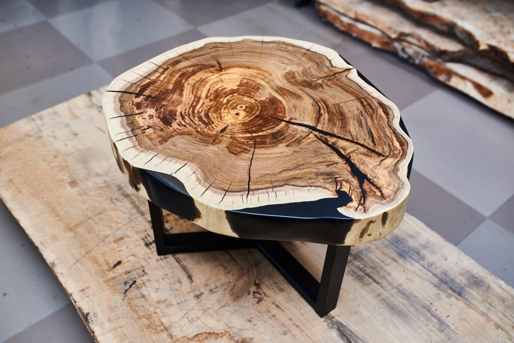 naturel de la table de la coupe de scie