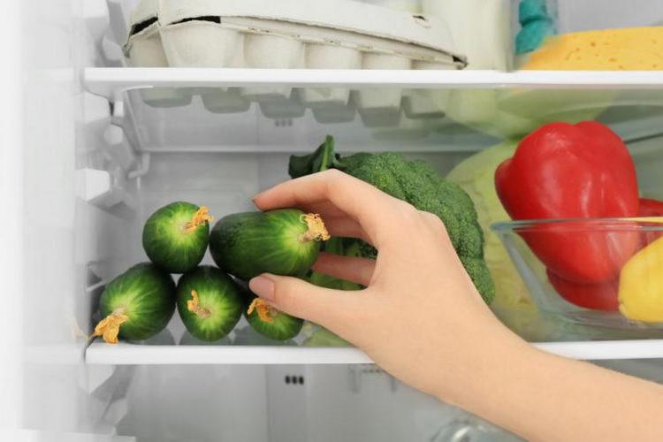 dưa chuột trong tủ lạnh