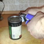 opener with wheel