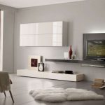 TV dekorasyonu için raf
