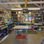 étagères et étagères dans les idées de photo de garage