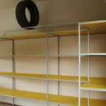 étagères et étagères dans les idées d'intérieur de garage