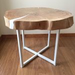 table haute avec coupe à la scie