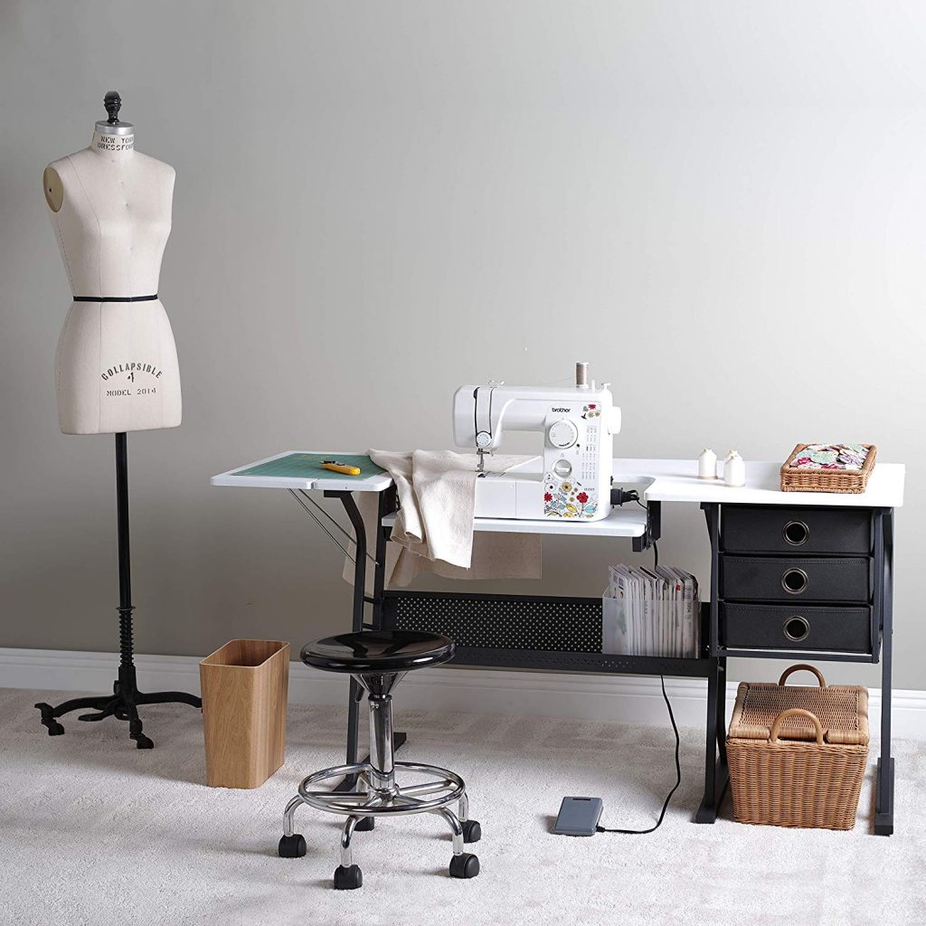 table de couture professionnelle