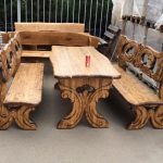 pieds de table sculptés