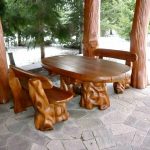 pieds de table décoratifs dans le gazebo
