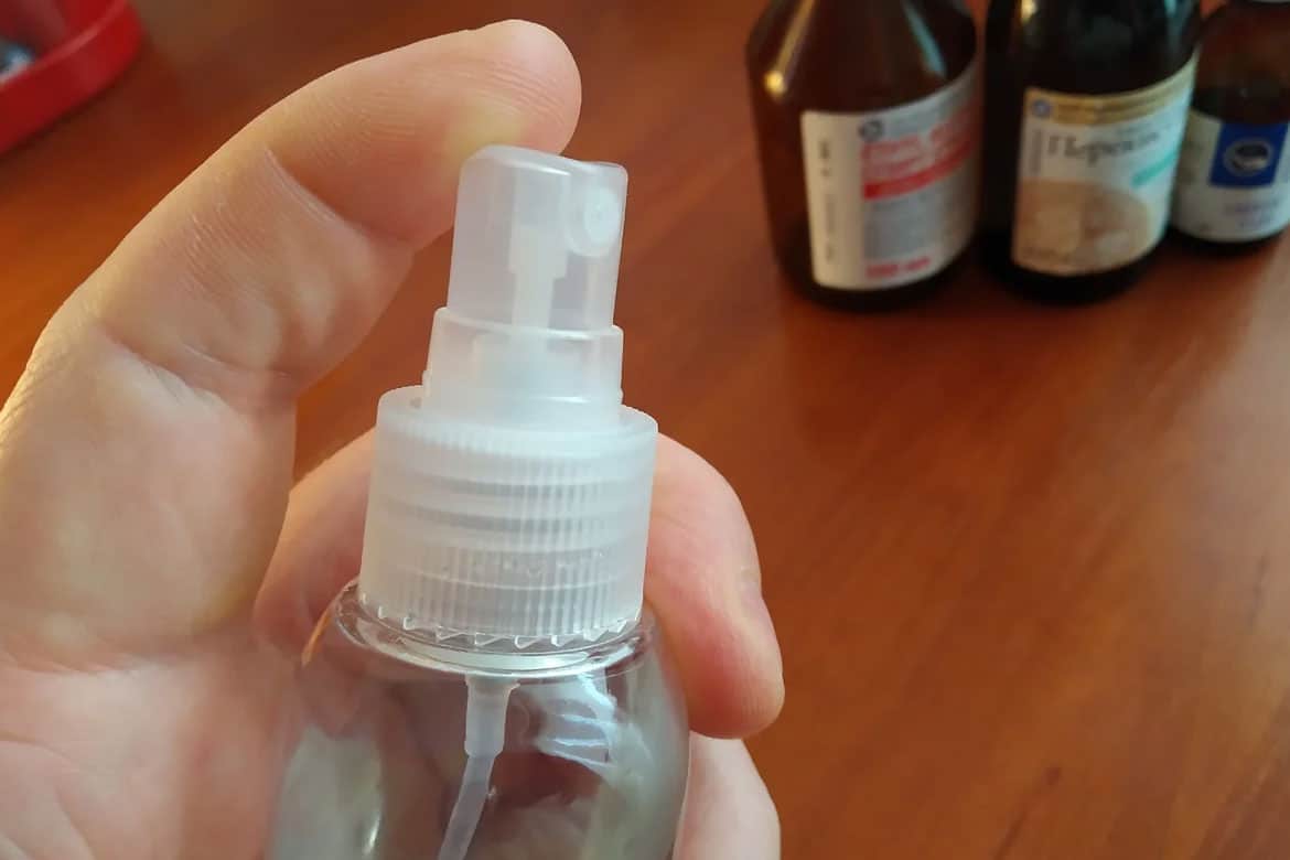 désinfectant avec distributeur