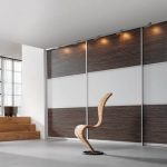 Schiebegarderobe mit Beleuchtungsoptionen Ideen