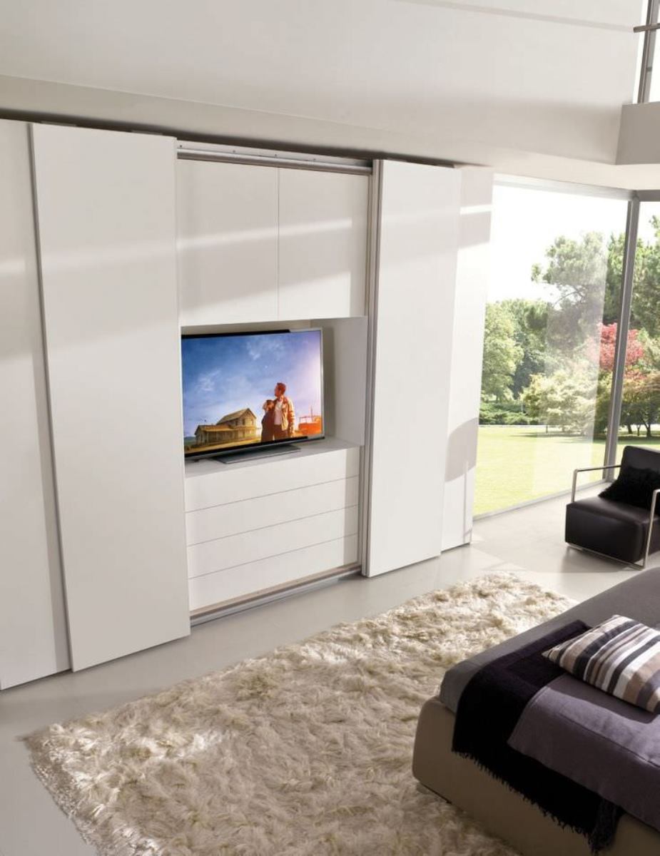 Kleiderschrank mit TV-Foto-Design