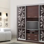Kleiderschrank mit TV-Optionen Ideen