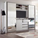 Kleiderschrank mit TV-Ideen-Optionen