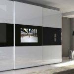 Kleiderschrank mit TV-Ideen-Ansichten