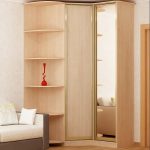 Spiegelschrank