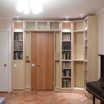 Kleiderschrank rund um die Tür Ausführungsarten