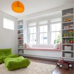 Kleiderschrank rund um die Fensteröffnung Designideen