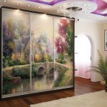 Kleiderschrank mit Bild