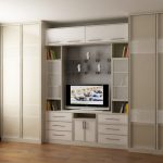 Ganzwandiger Kleiderschrank