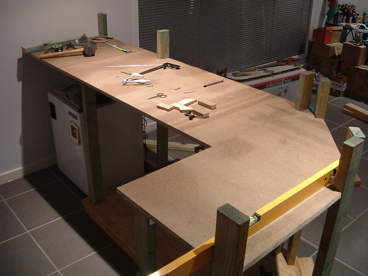 outil d'assemblage de table