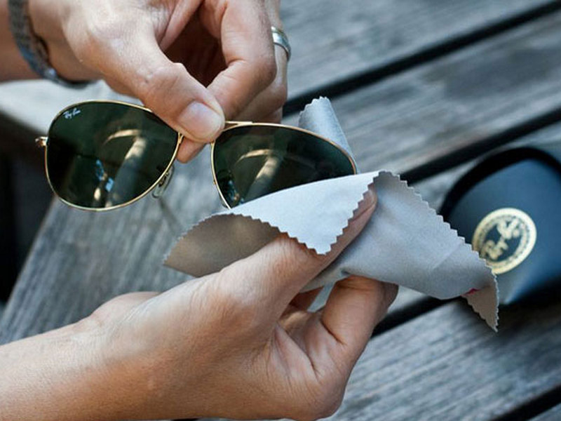Sonnenbrille