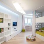 un support pour les jouets dans les types de décoration de la pépinière
