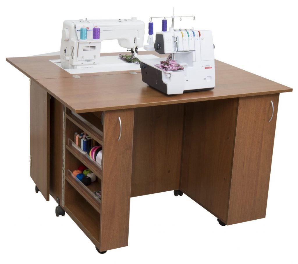 table pour machine à écrire et surjeteuse