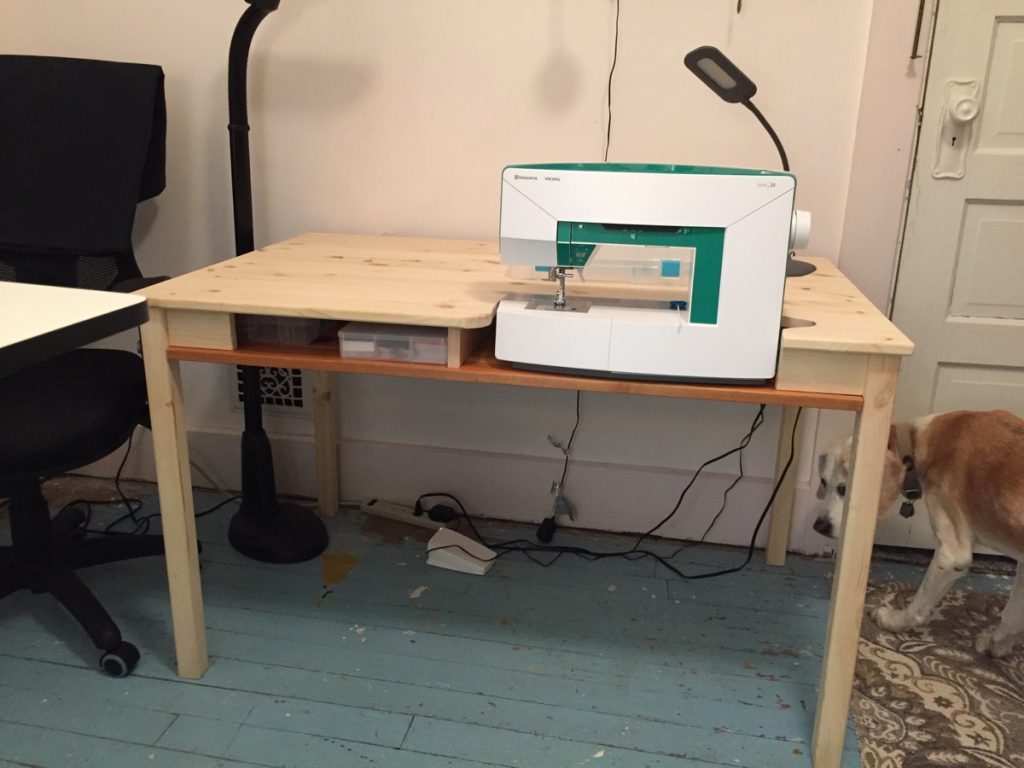 table pour une machine à écrire faites-le vous-même