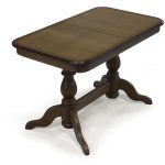 table de cuisine marron