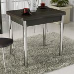 table de cuisine avec pieds en fer