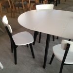 table de cuisine ovale