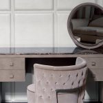 coiffeuse avec décor miroir