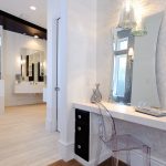 coiffeuse avec décor photo miroir