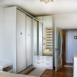 Eckschrank bis zur Decke