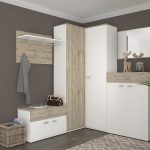 Eckschrank in verschiedenen Höhen