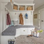 schöner Kleiderschrank im Flur