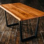 table à manger avec coupe de scie