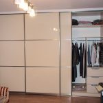 Einbauschrank mit Spanndecke Innenausstattung