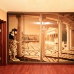 Einbauschrank mit Spanndecken-Design
