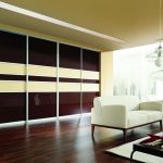 Einbauschrank mit Spanndecke Designfoto