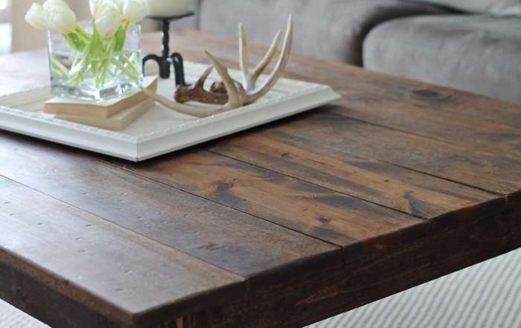 table basse en bois photo