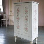 armoire de découpage blanc