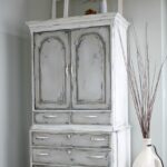 armoire de découpage antique
