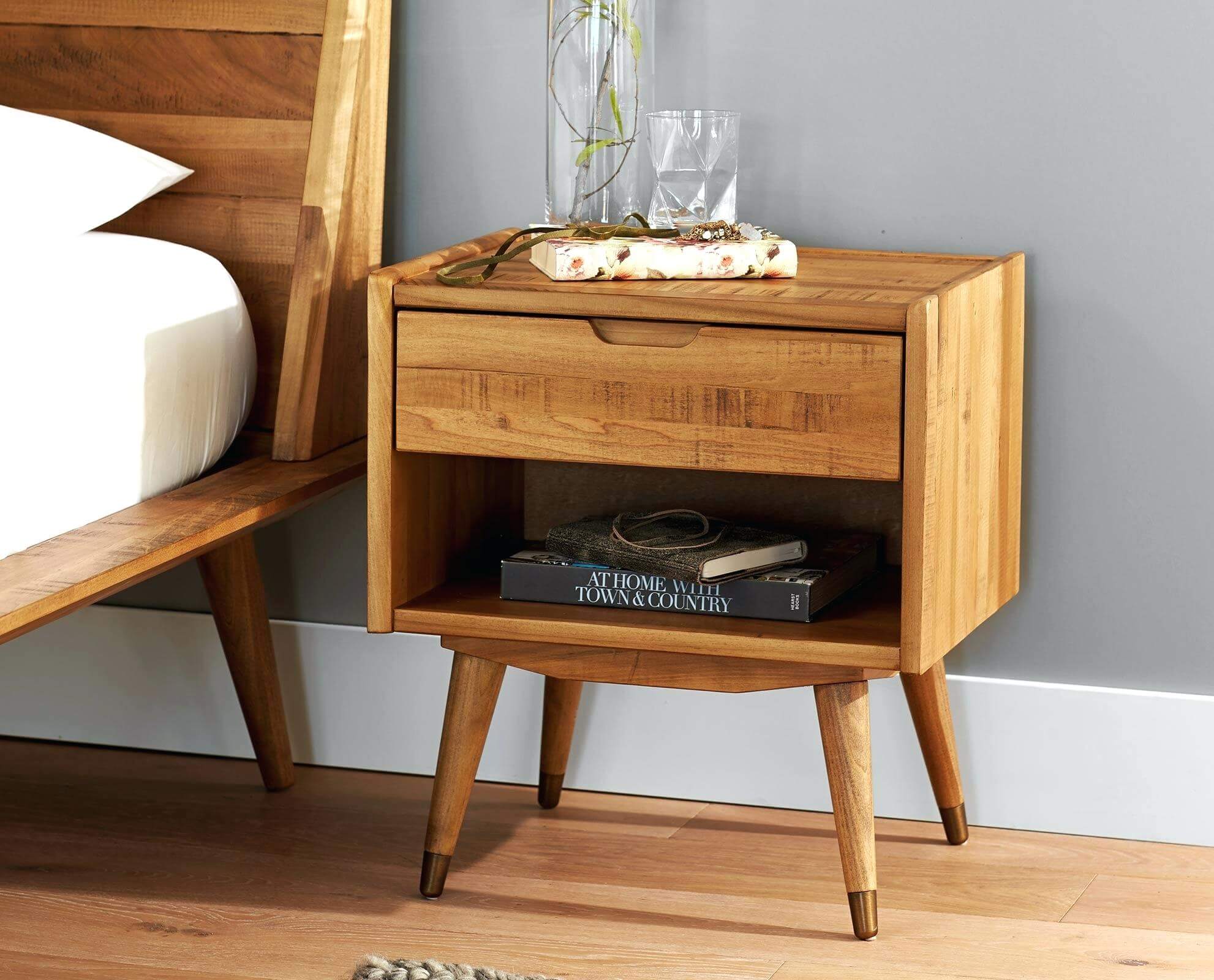 table de chevet en bois