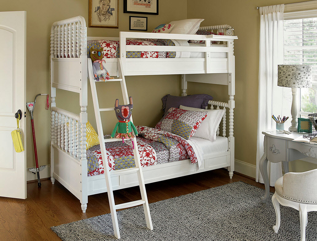 bed met zijkanten