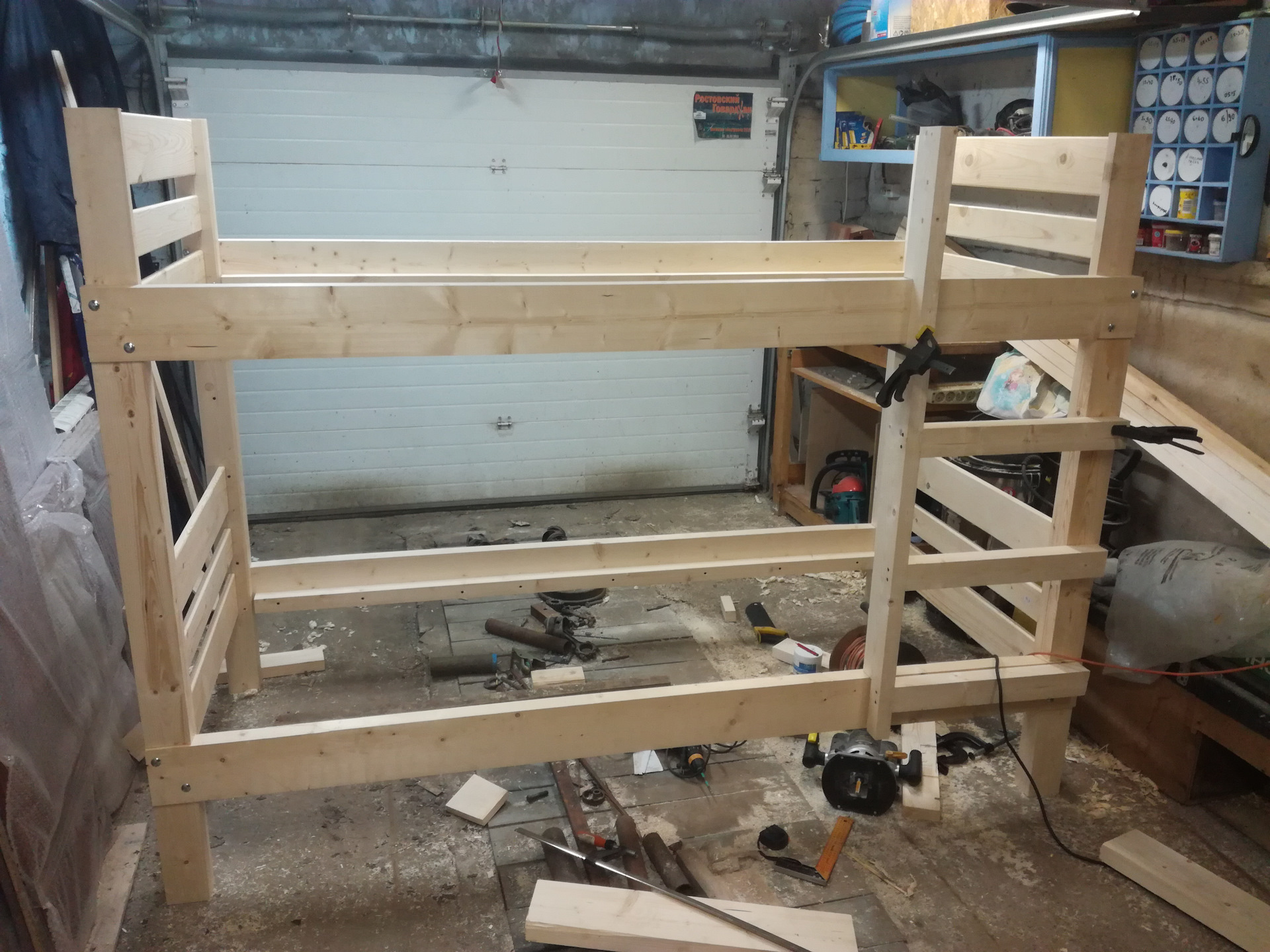 een bed maken met je eigen handen
