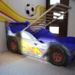 Babybett-Auto heben