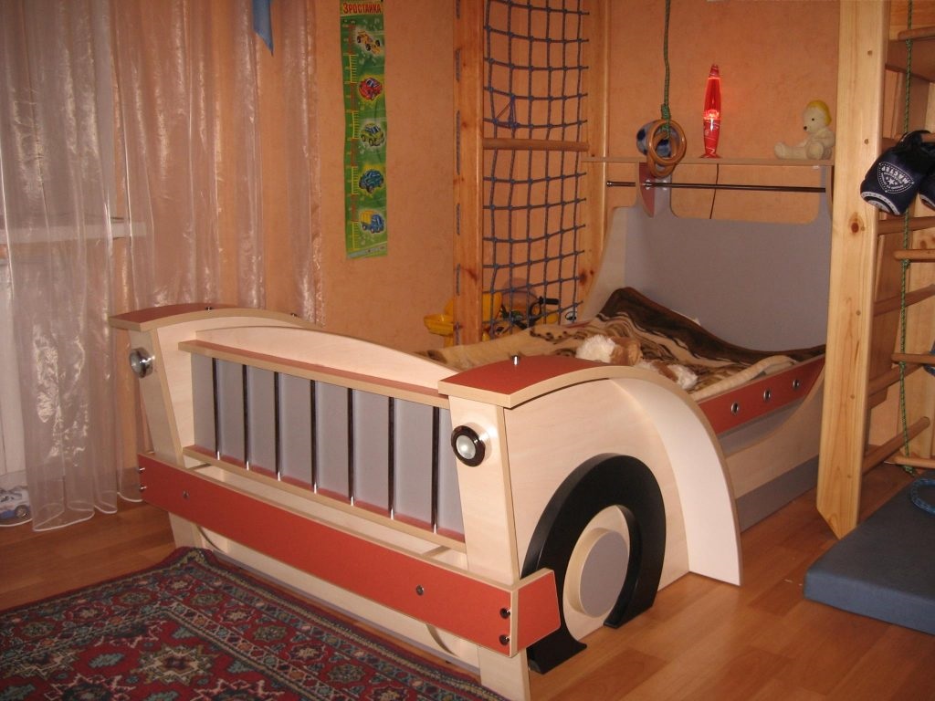 Platz für ein Babybett