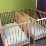lit bébé pour deux jumeaux