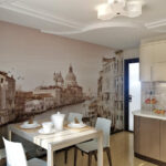 mur près de la table dans le décor de la cuisine
